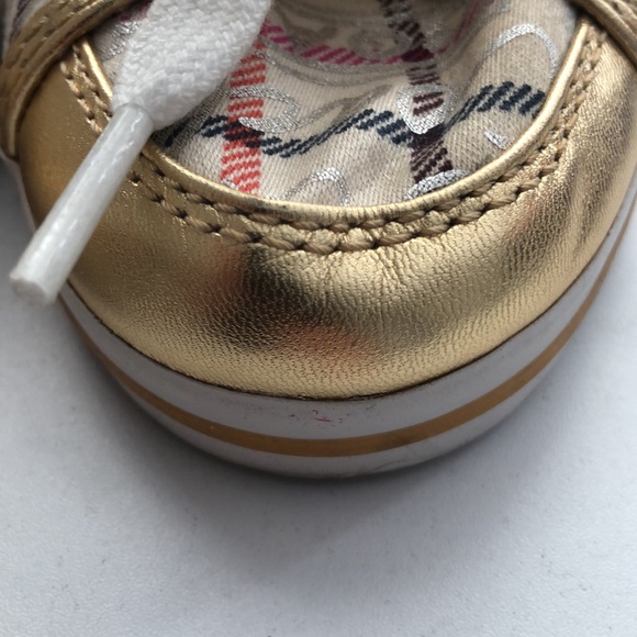 Coach platform - Picture 9 of 12